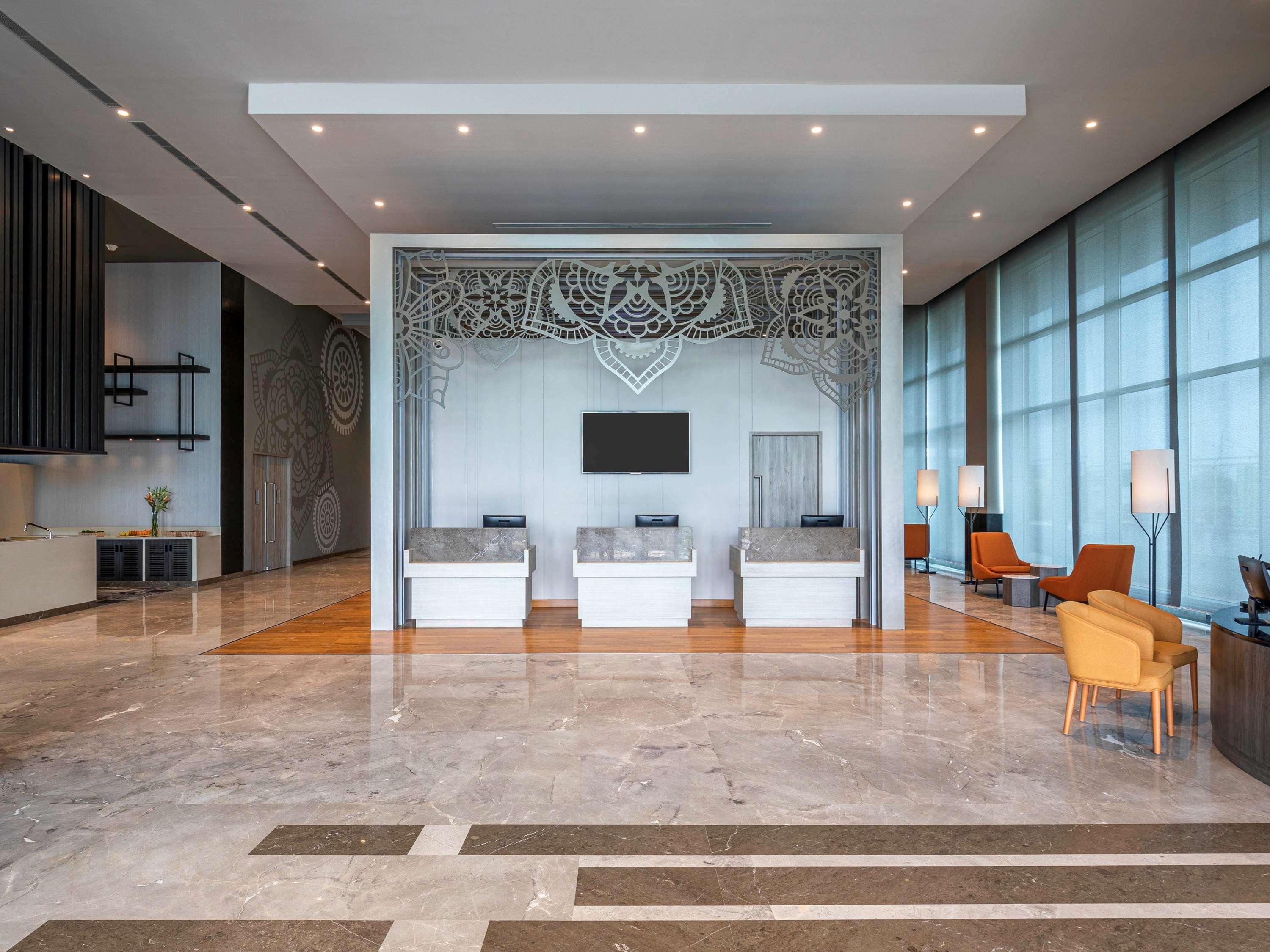Grand Mercure Ahmedabad Gift City - An Accor Hotels Brand Гандинагар Экстерьер фото