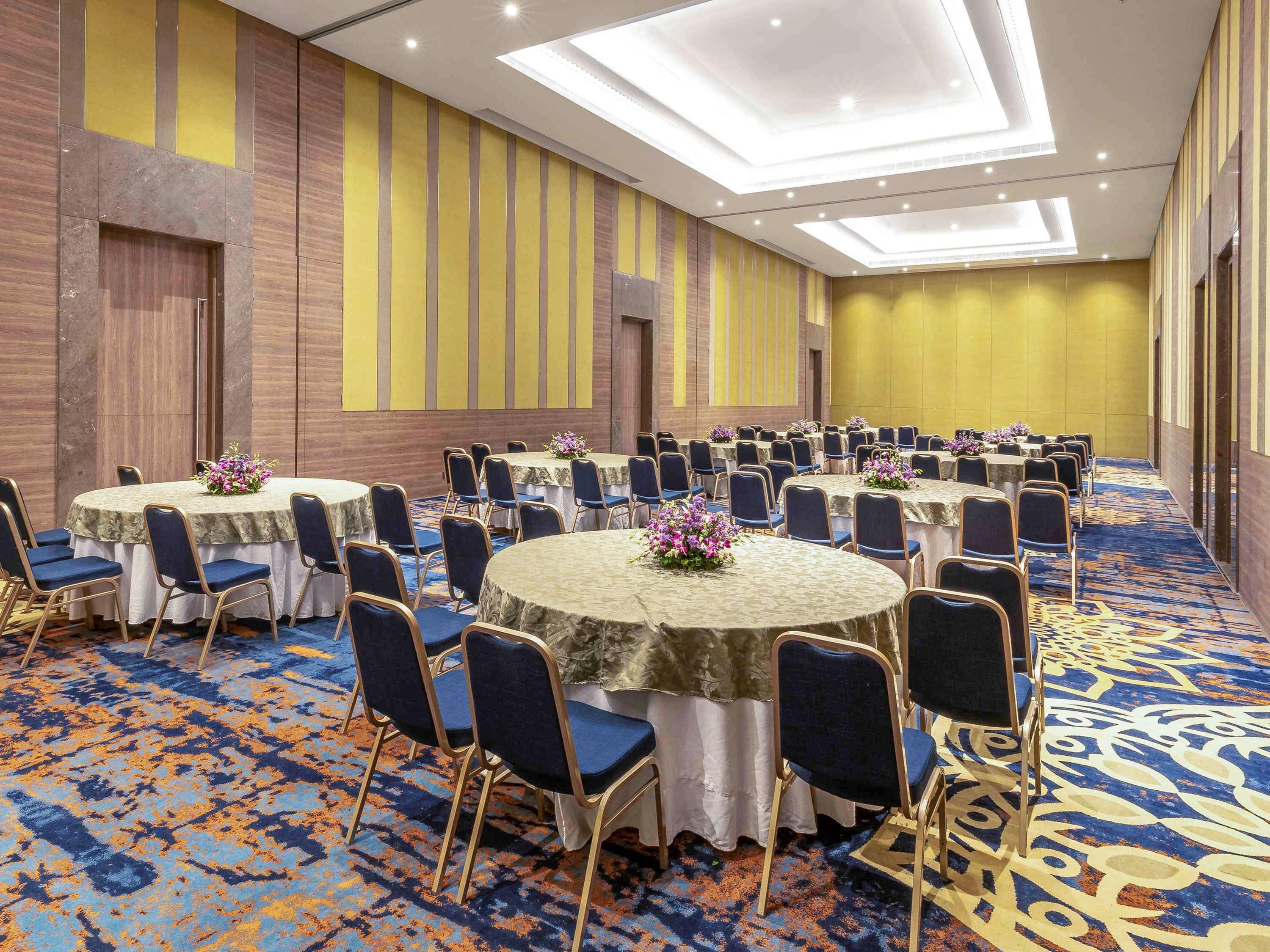 Grand Mercure Ahmedabad Gift City - An Accor Hotels Brand Гандинагар Экстерьер фото