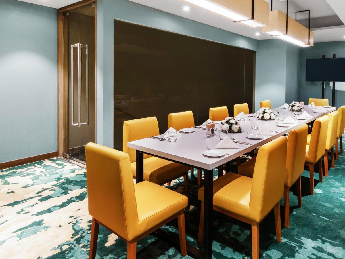 Grand Mercure Ahmedabad Gift City - An Accor Hotels Brand Гандинагар Экстерьер фото